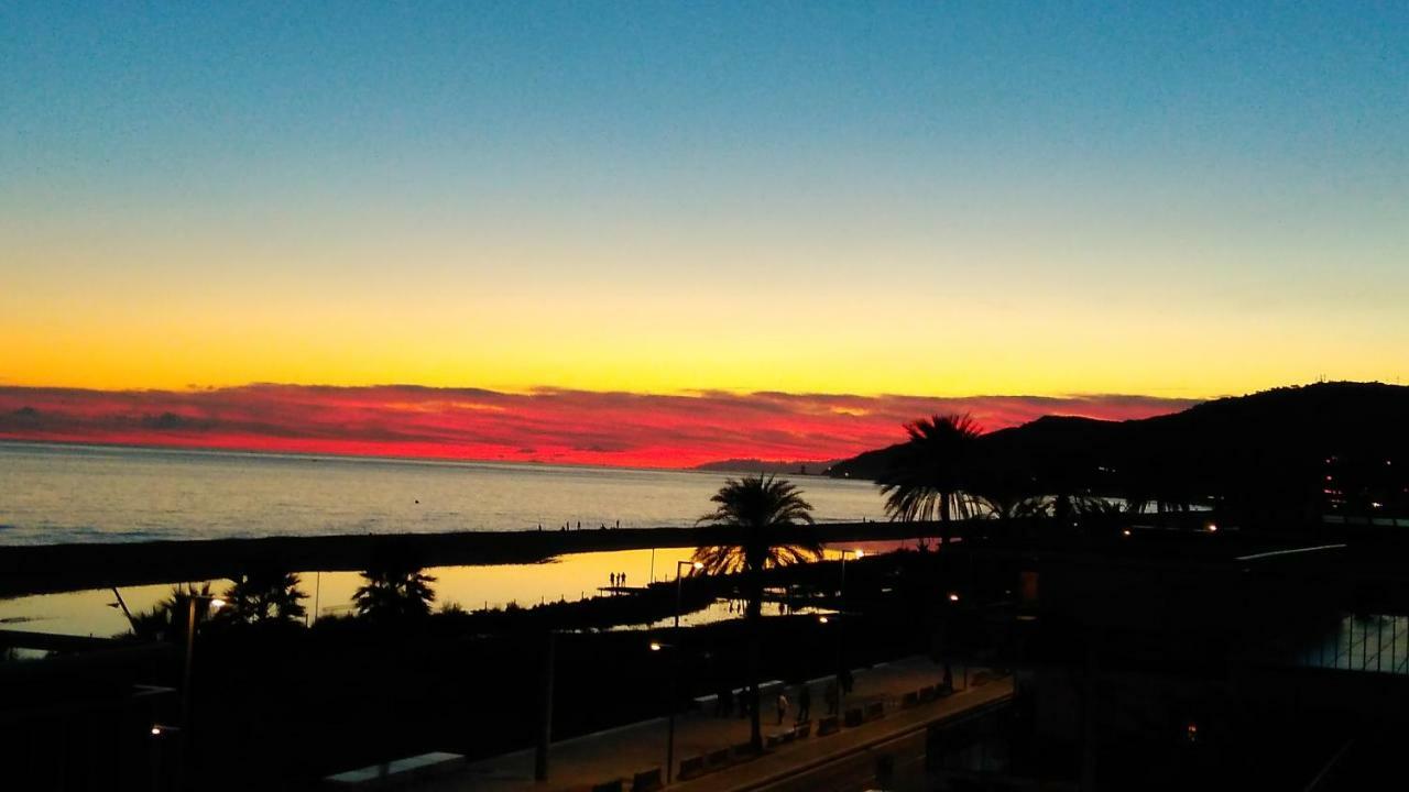 Mogaver Beach Castelldefels Lejlighed Eksteriør billede